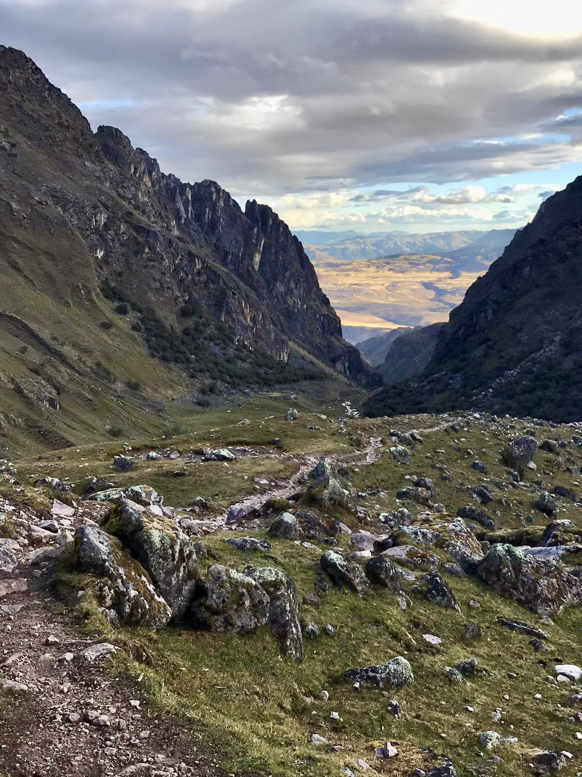 Rocky trail descending into the valley, Cusco